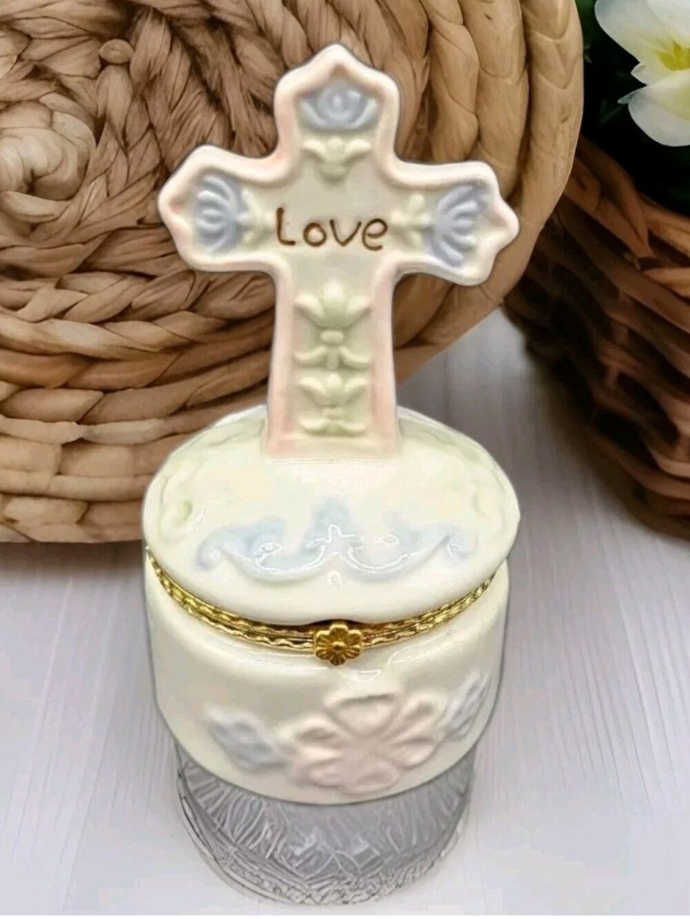 Greenbrier International Cross Trinket Box Magnetic Closure Pastel Colors Easter